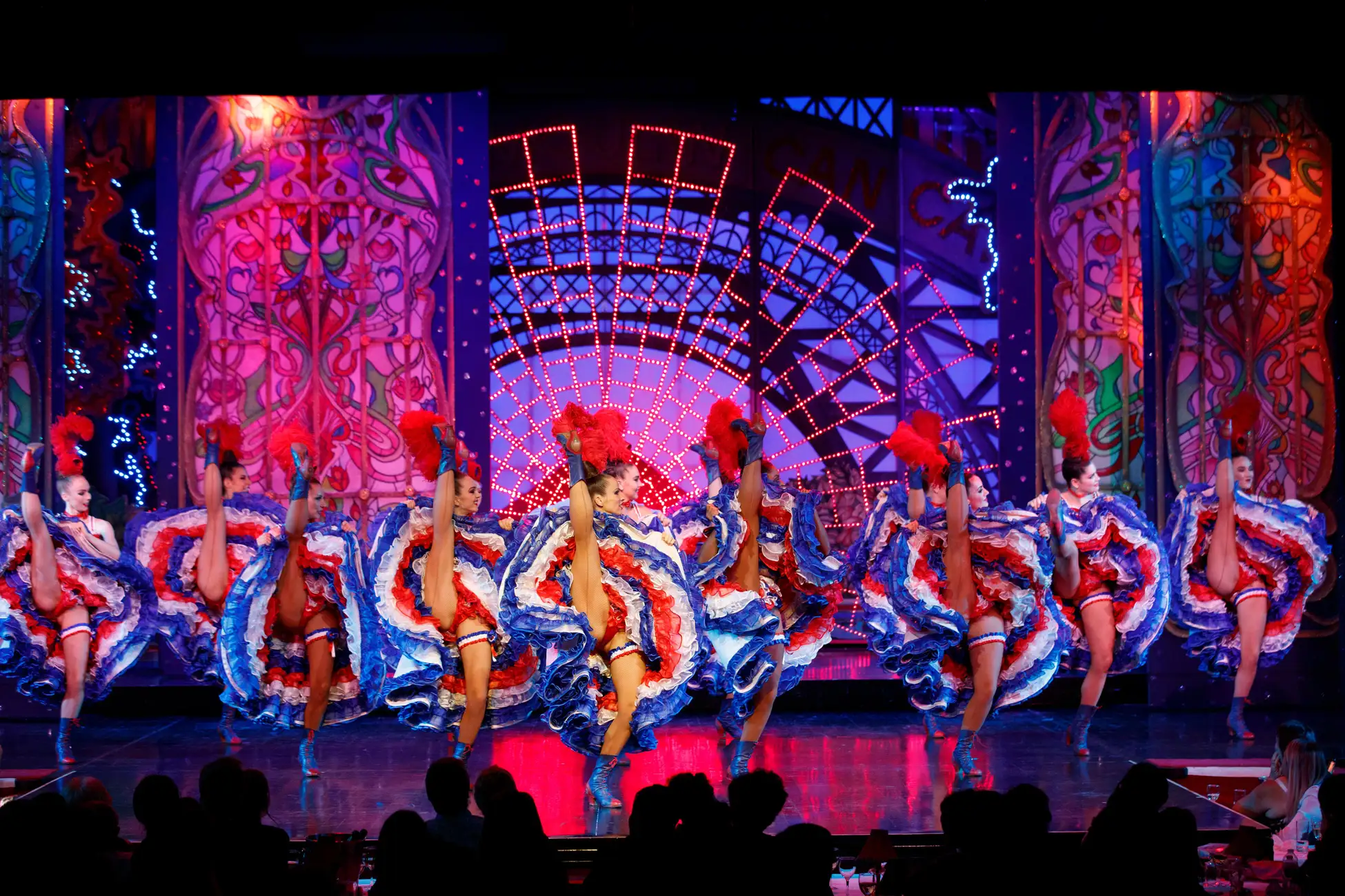 Paris: Evening Sightseeing Tour and Moulin Rouge Show