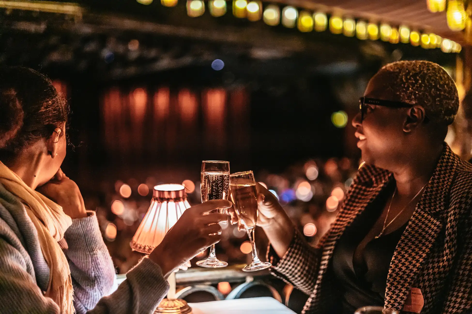 Parigi: Champagne al Moulin Rouge e crociera sulla Senna