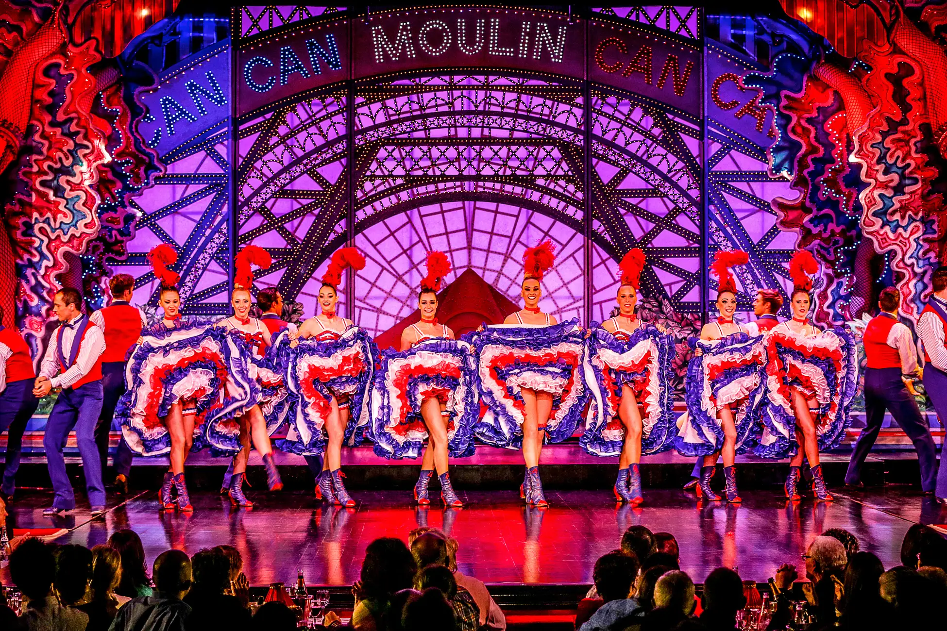 Parigi: Cena-spettacolo al Moulin Rouge
